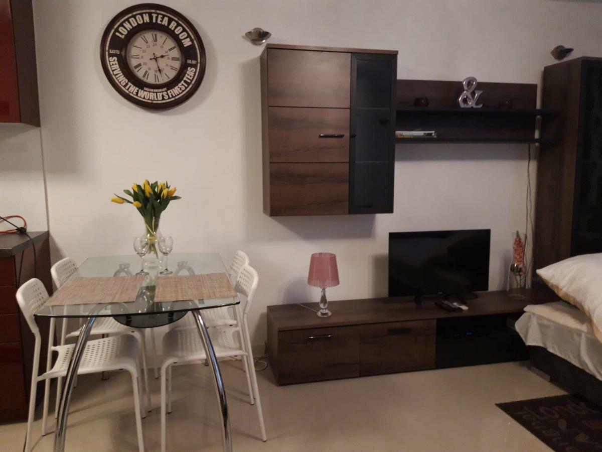 Apartmán Cherry Apartament W Scislym Centrum Varšava Exteriér fotografie